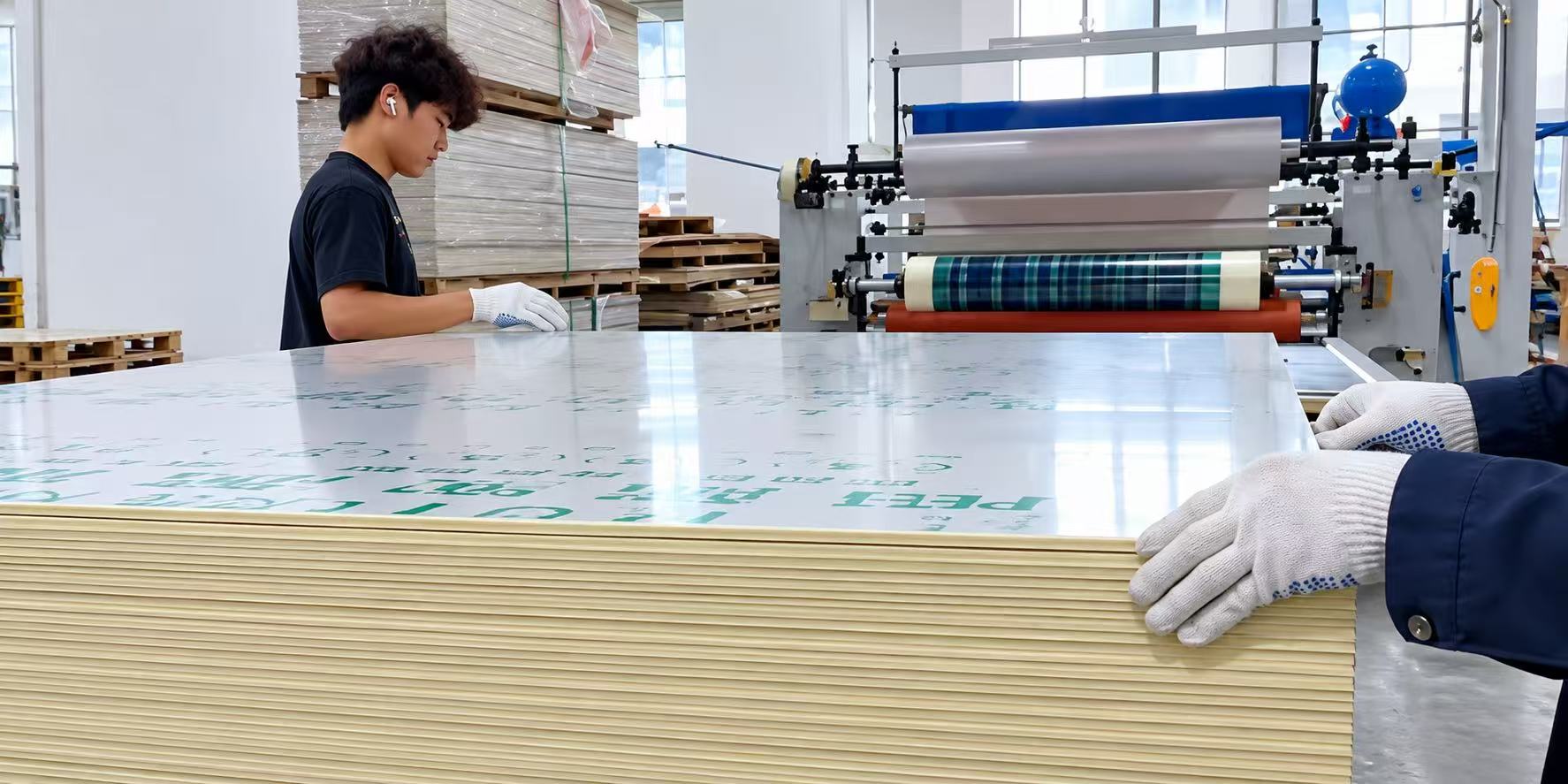 Inside Xuran Wall Panel manufacturing facility