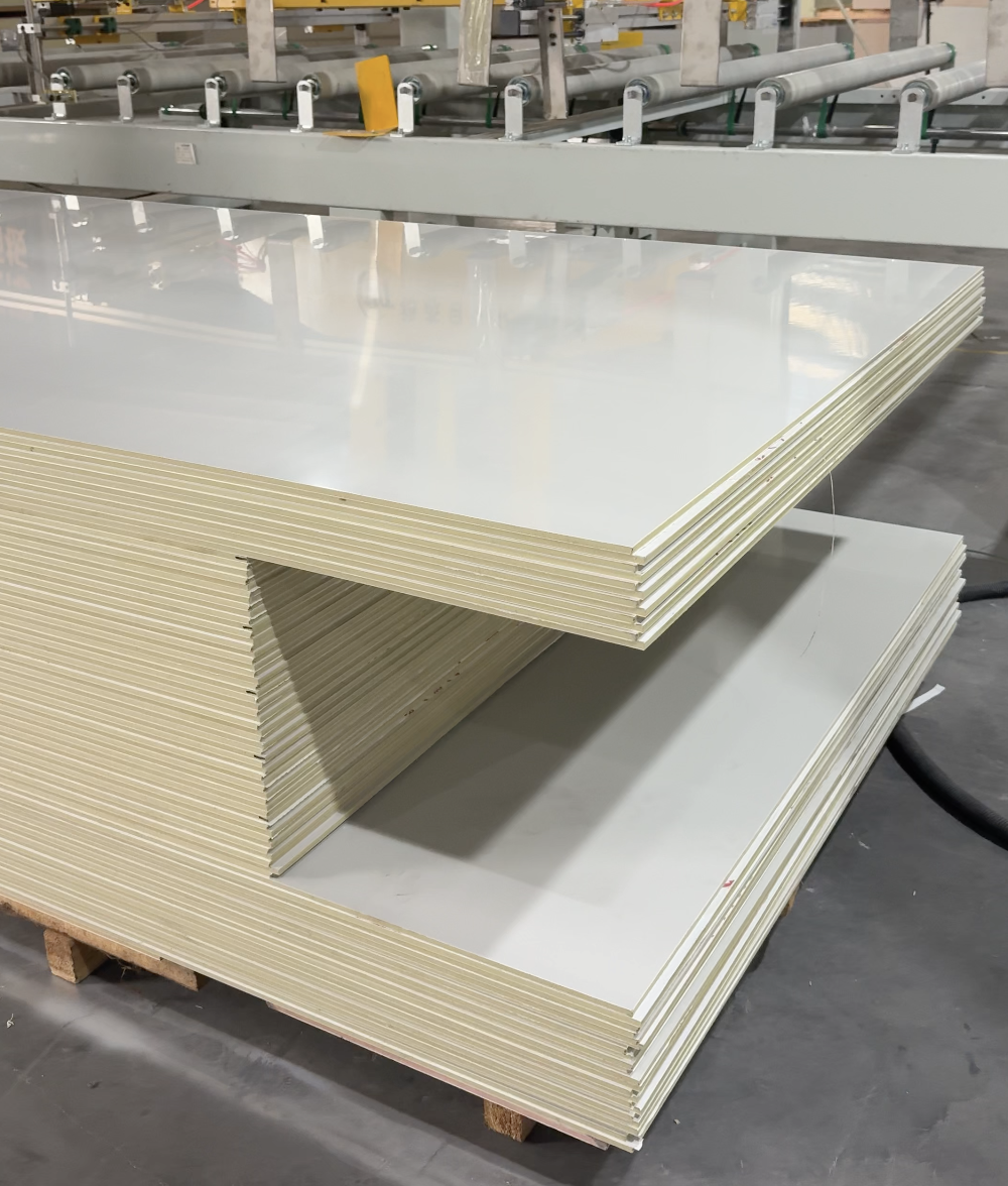 Wall panel inspection and packaging at Xuran factory